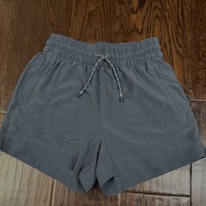 Athleta Girl Shorts Size Medium